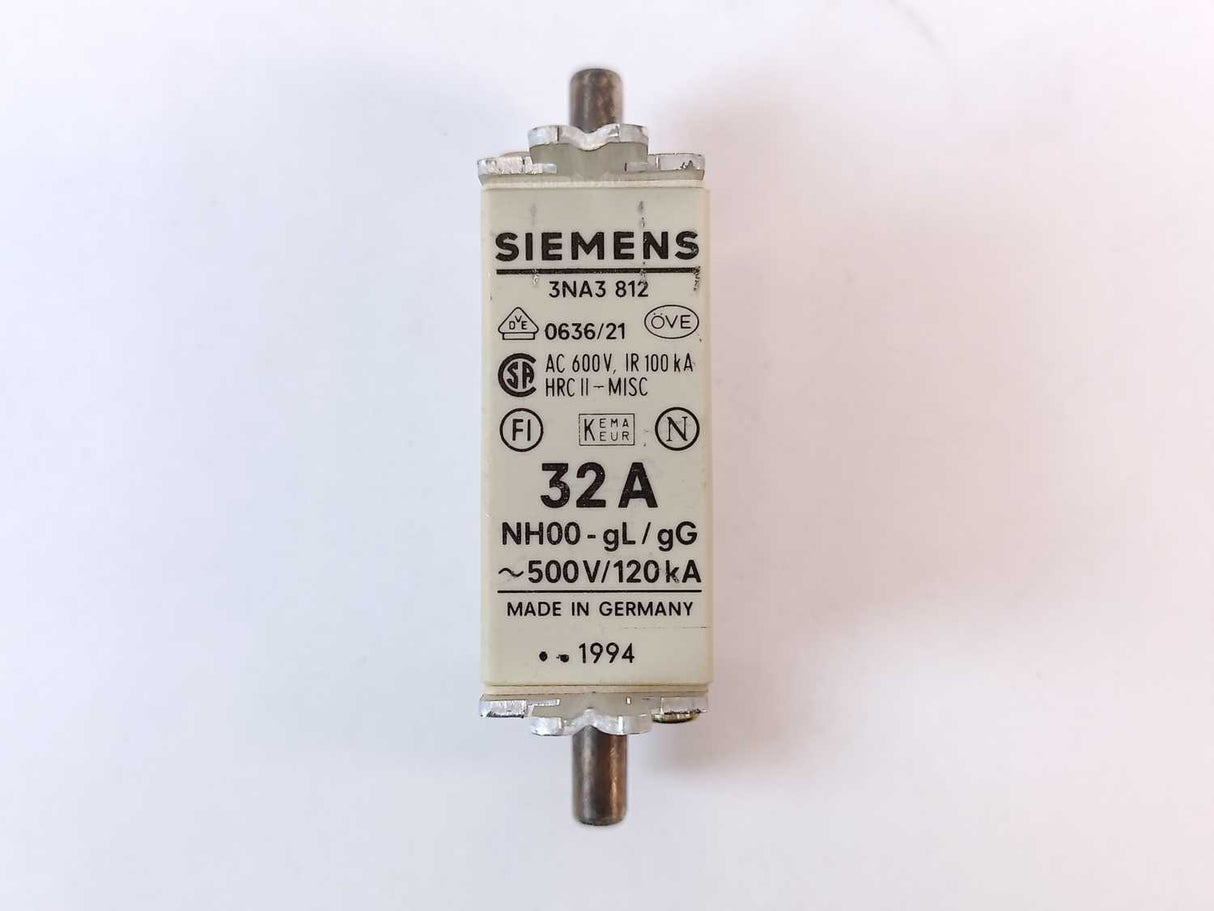 Siemens 3NA3812 500VAC / 120kA - gL/G batch Size 3 Pcs.