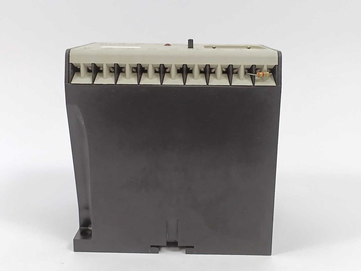 Siemens 3UP7002 NTC Thermistor Tripping Unit