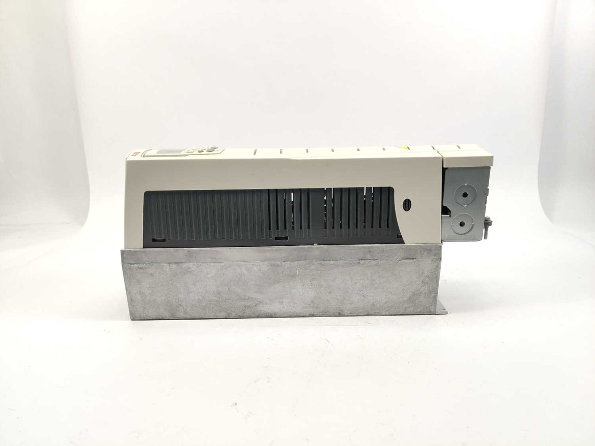 ABB 3AUA0000004422 Frequency converter, ACH550-01-015A-4