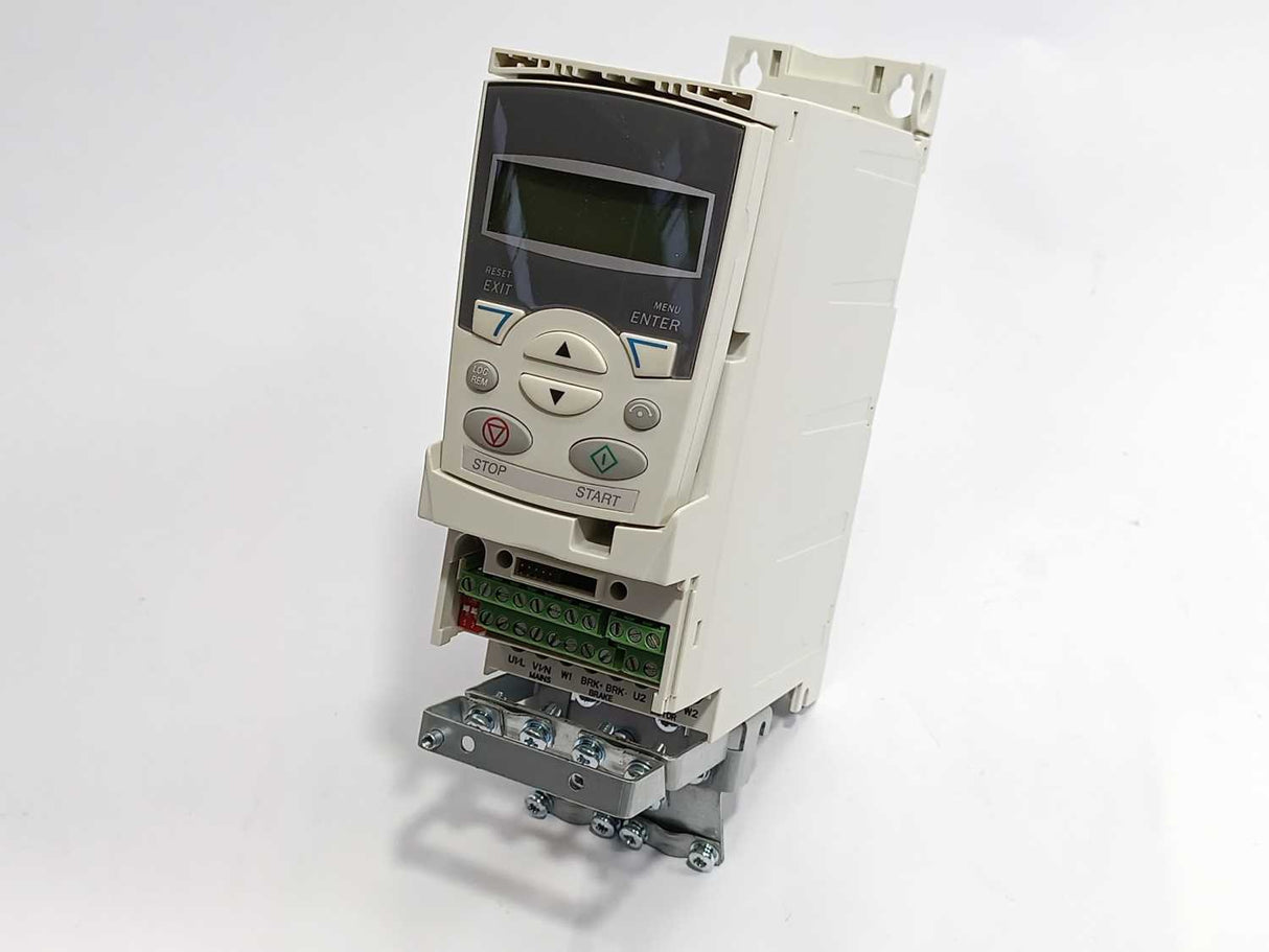 ABB 3AUA0000058187 ACS355-03E-05A6-4 with ACS-CP-C