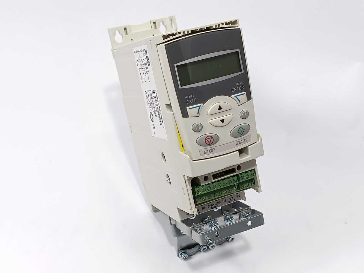 ABB 3AUA0000058187 ACS355-03E-05A6-4 with ACS-CP-C