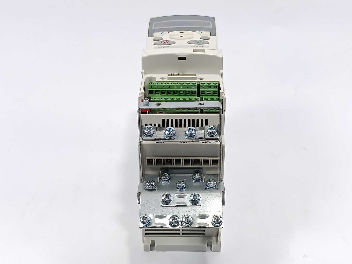 ABB 3AUA0000058187 ACS355-03E-05A6-4 with ACS-CP-C