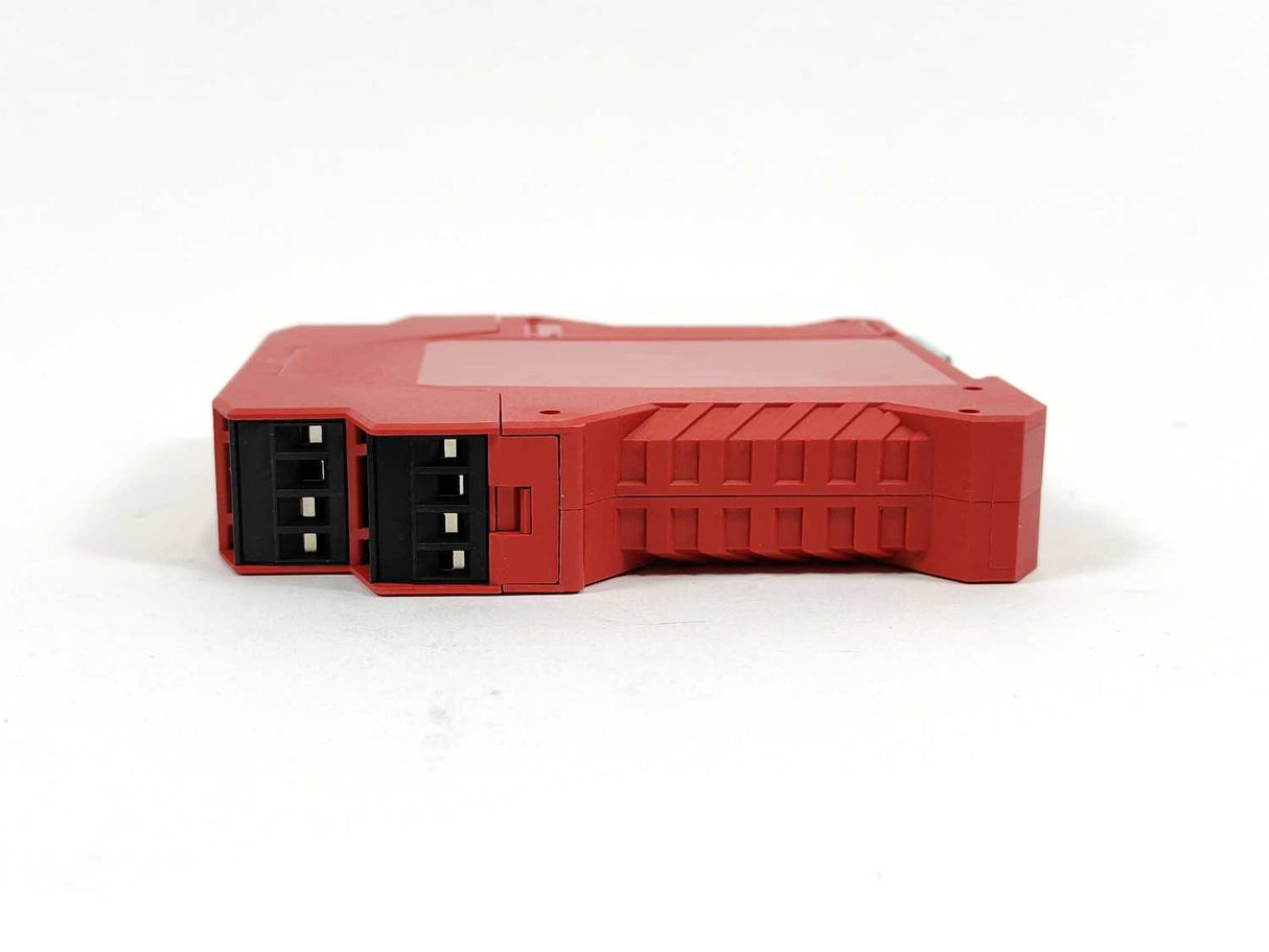 AB 440R-N23130 SER. B, Guardmaster Safety Relay MSR127TP