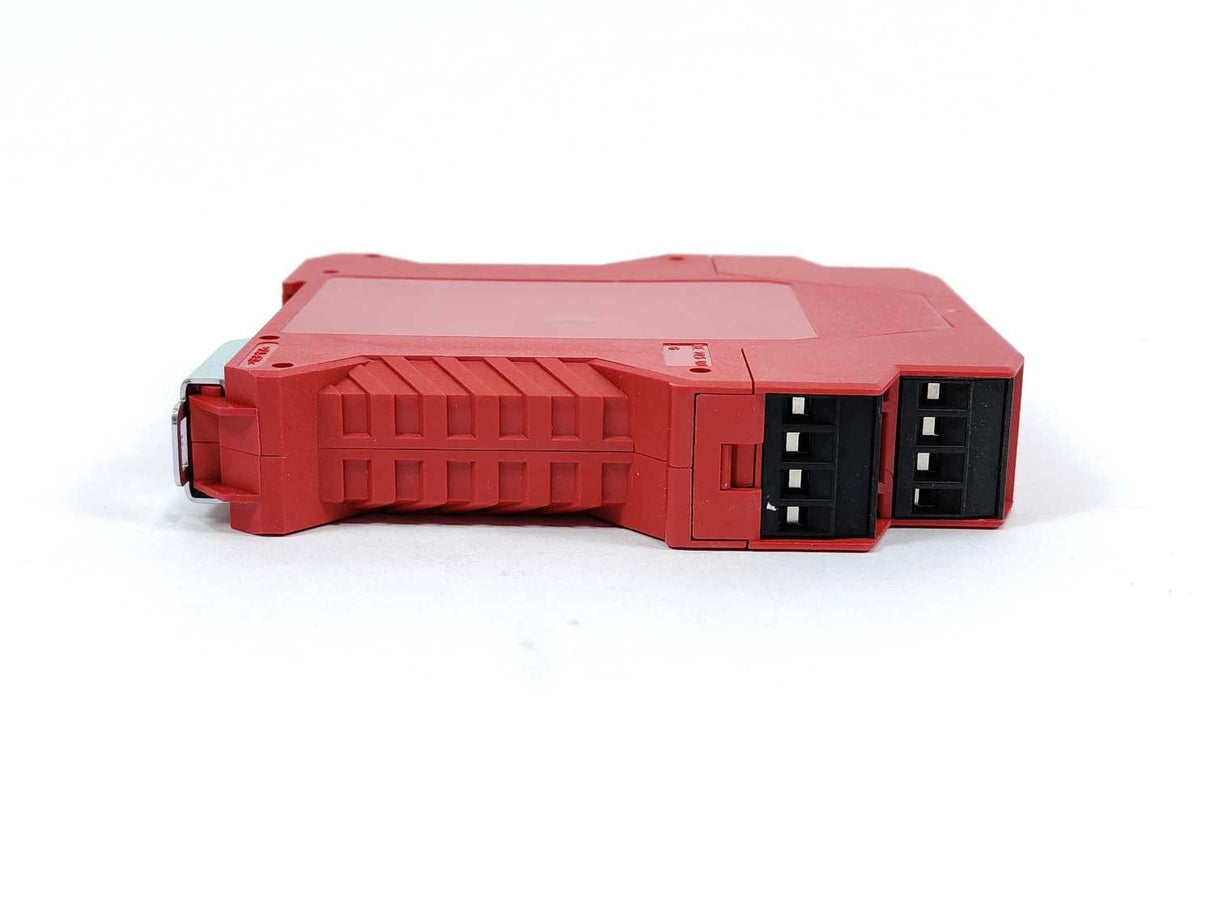 AB 440R-N23130 SER. B, Guardmaster Safety Relay MSR127TP