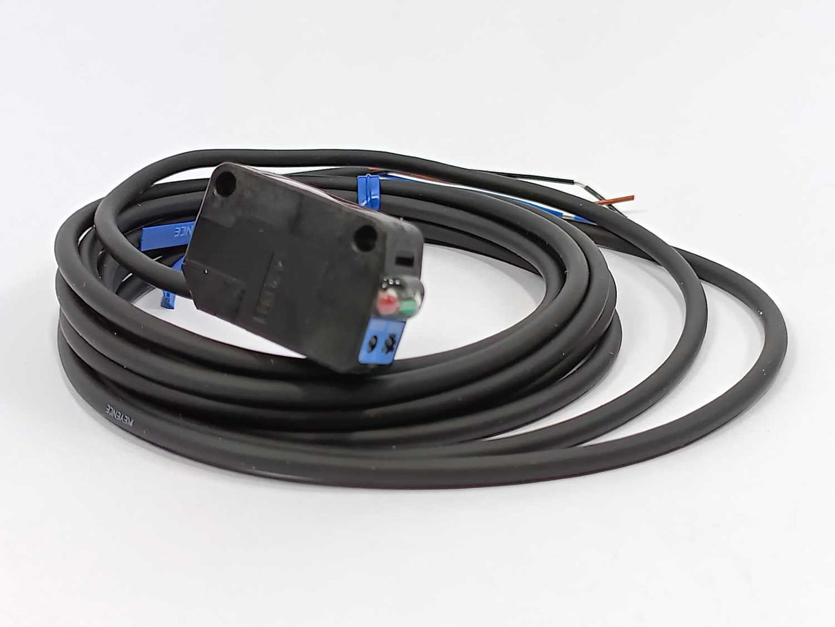 KEYENCE  PZ2-41P Photoelectric Sensor