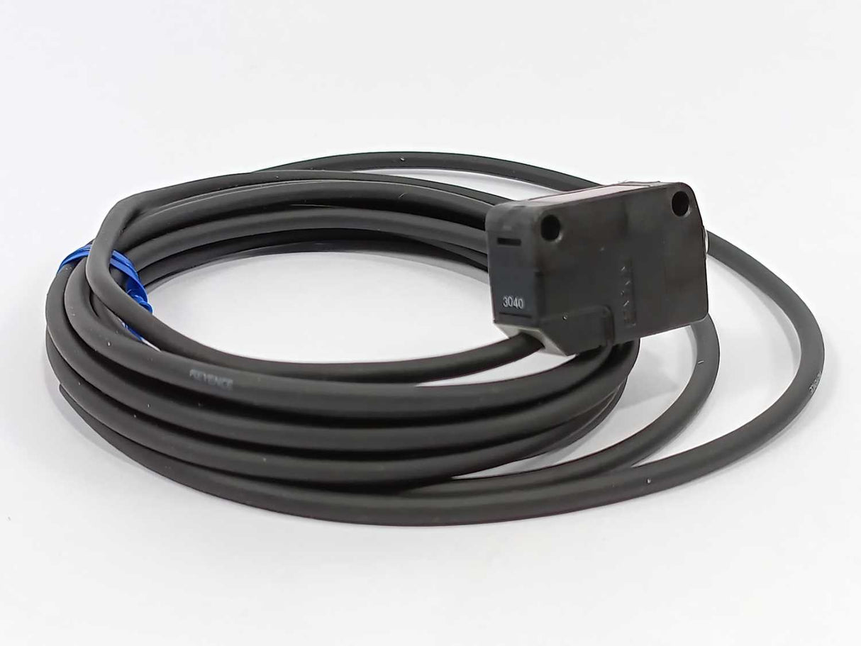 KEYENCE  PZ2-41P Photoelectric Sensor