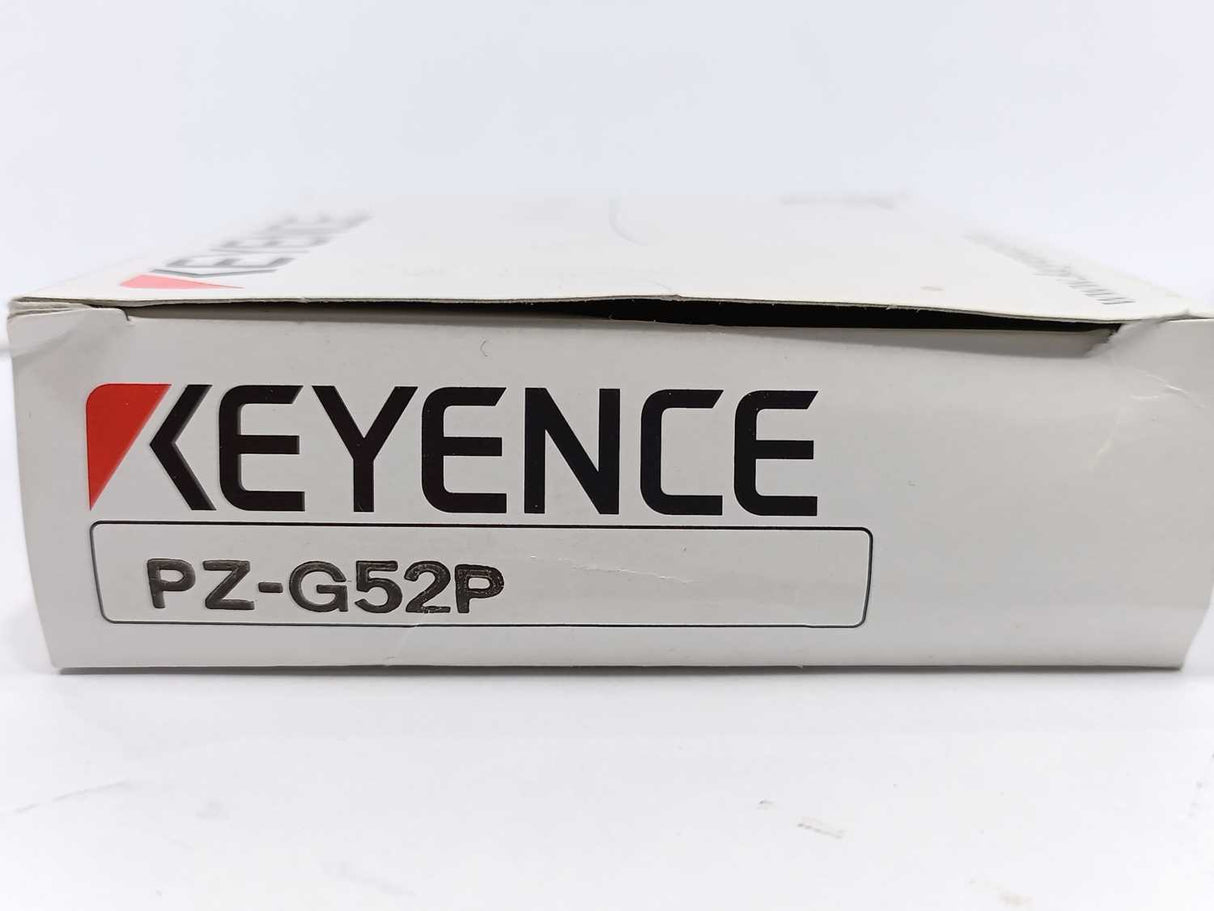 KEYENCE  PZ-G52P Photoelectric Sensor. Transmitter and Receiver
