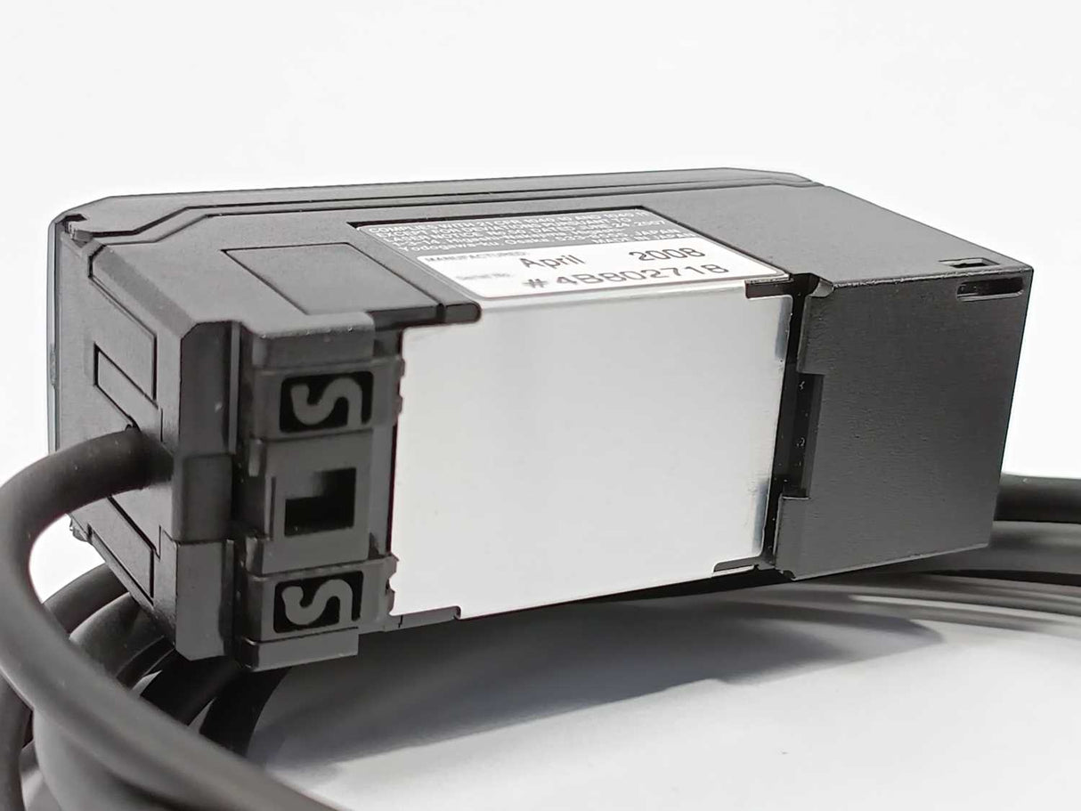 KEYENCE  GV-21P Digital CMOS Laser Sensor