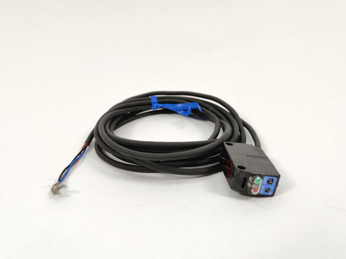 KEYENCE PZ2-42 Photoelectric Sensor