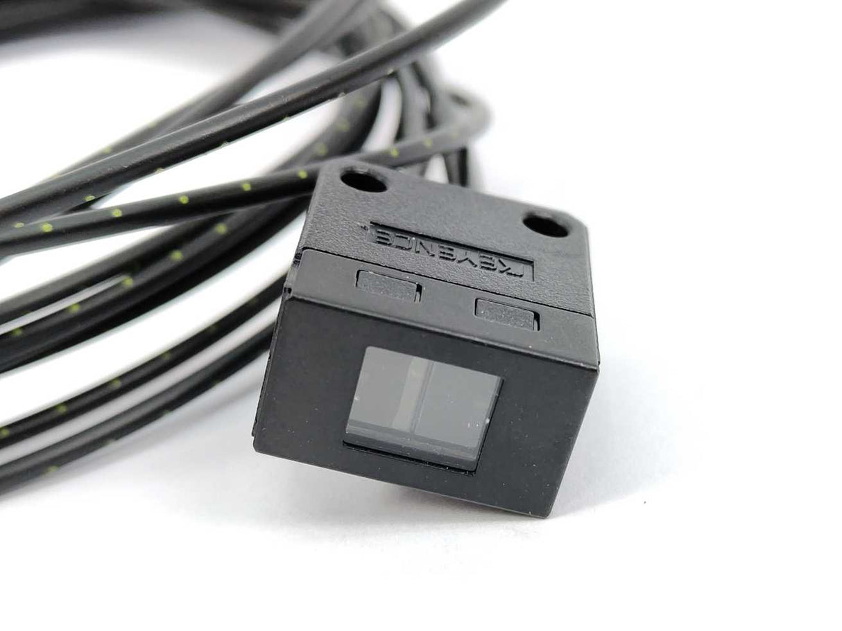 KEYENCE  CZ-60 Photoelectric Sensor