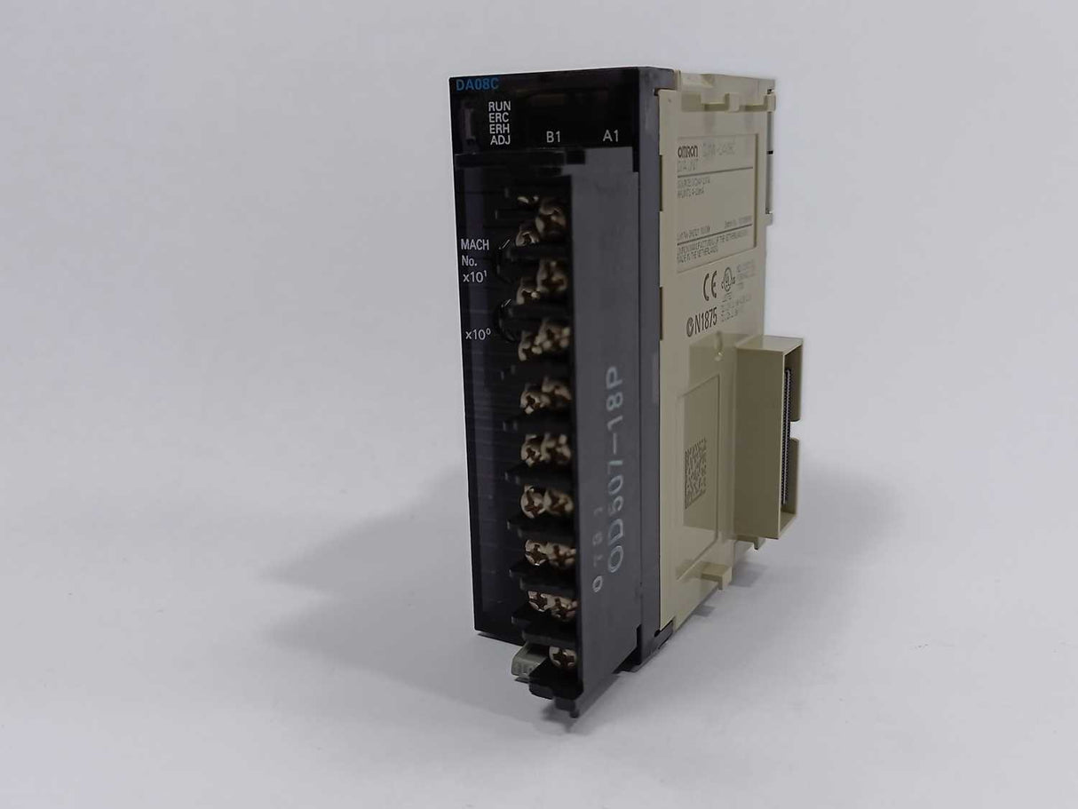 OMRON CJ1W-DA08C D/A Unit