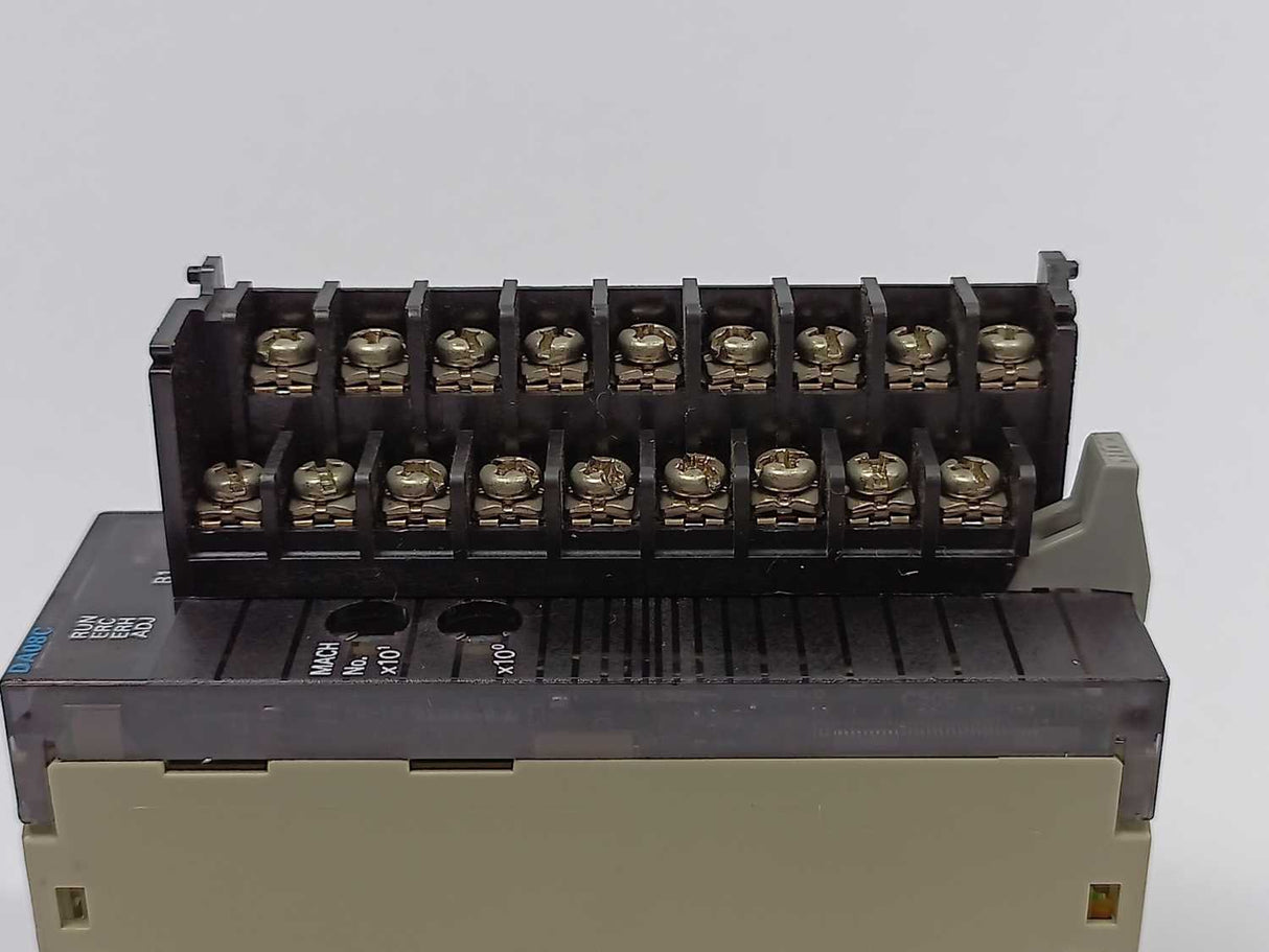 OMRON CJ1W-DA08C D/A Unit