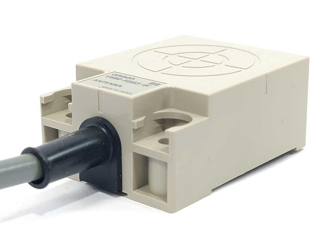 OMRON V680-HS63-W 2m ID System Antenna