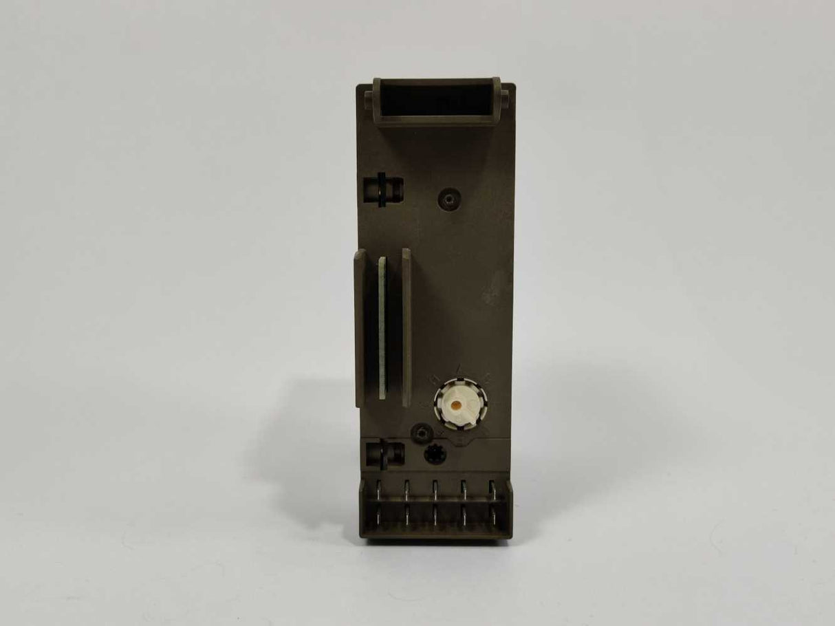 Siemens 6ES5470-8MB11 SIMATIC S5 470 ANALOG OUTPUT MODULE