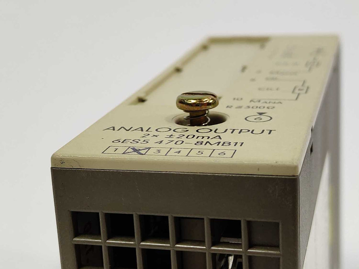Siemens 6ES5470-8MB11 SIMATIC S5 470 ANALOG OUTPUT MODULE