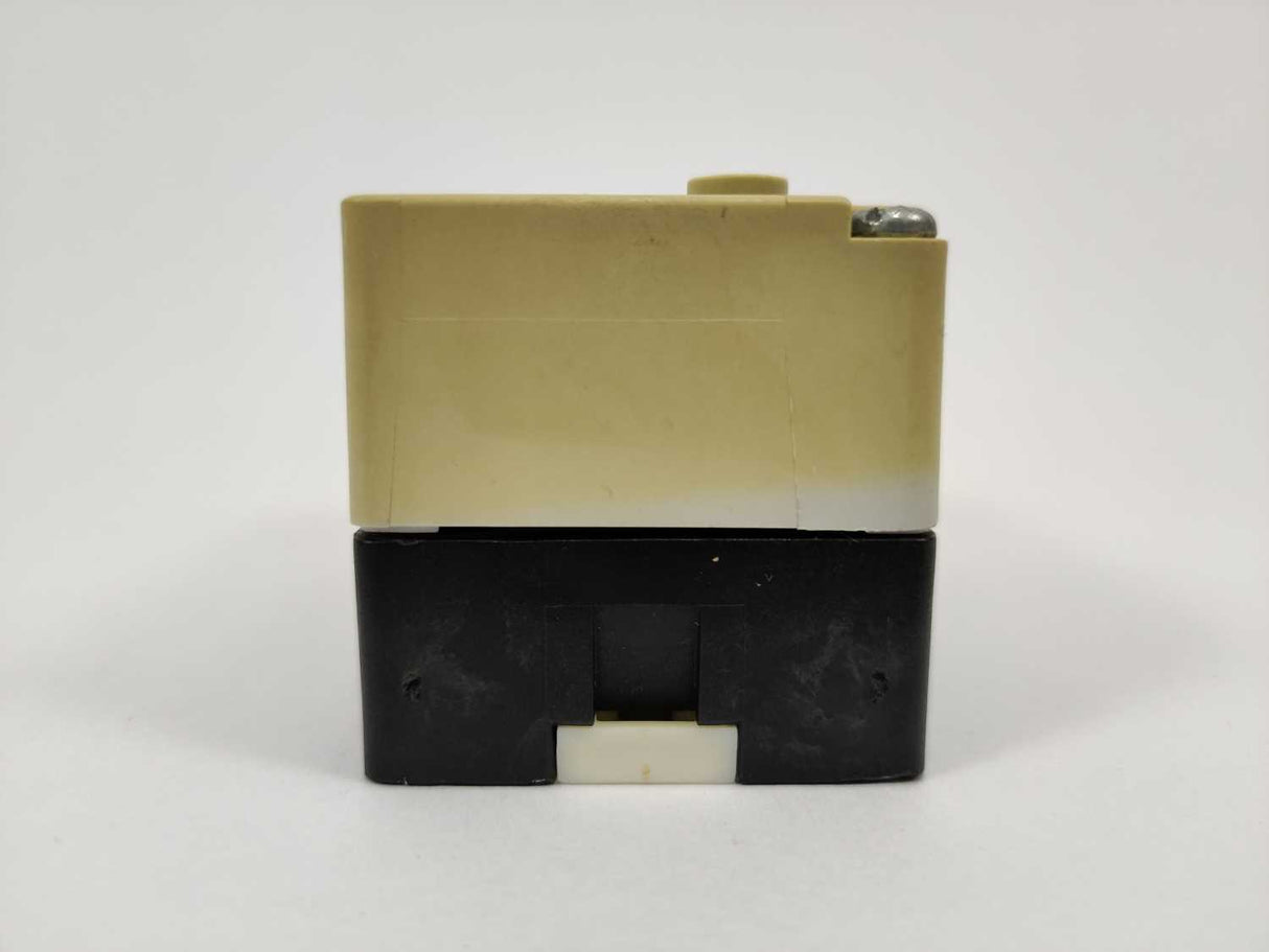 Siemens 3RG9001-0AA00 AS Interface user module w/ 3RG9010-0AA00