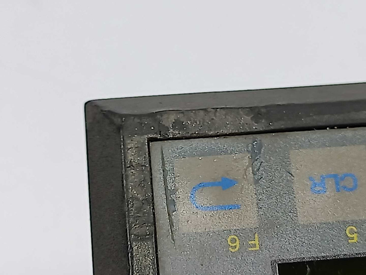 OMRON NT2S-SF123B-EV2 Interactive Display - Defective, F1 button def.