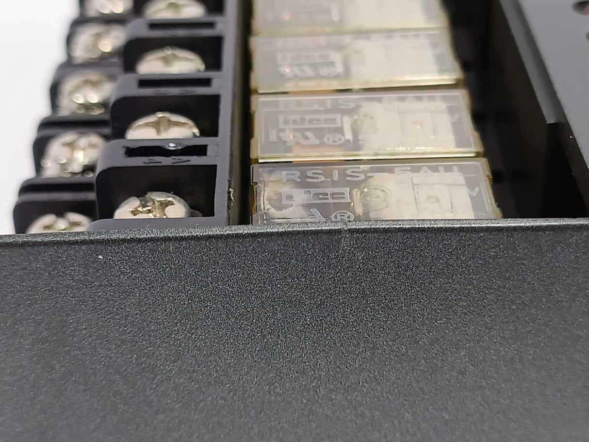 Sy/Max / Square D 8005 AN-208 240V AC input & 8005 RT-108 Relay Output