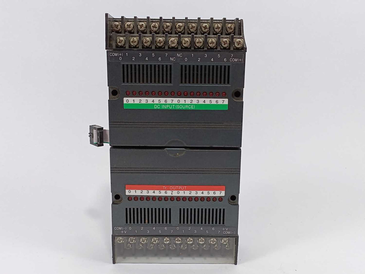 Idec Izumi Corp. PFJ-T162U 16-Transistor unit & PFJ-N161U 16-DC input unit