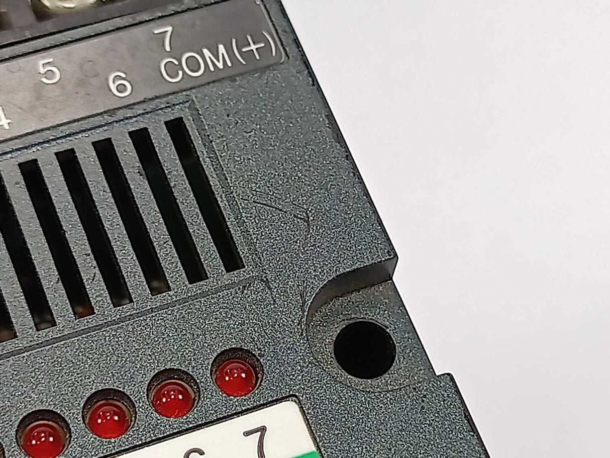 Idec Izumi Corp. PFJ-T162U 16-Transistor unit & PFJ-N161U 16-DC input unit