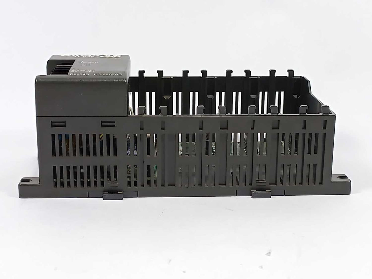 Koyo D2-04B Direct Logic 205 110/220 VAC