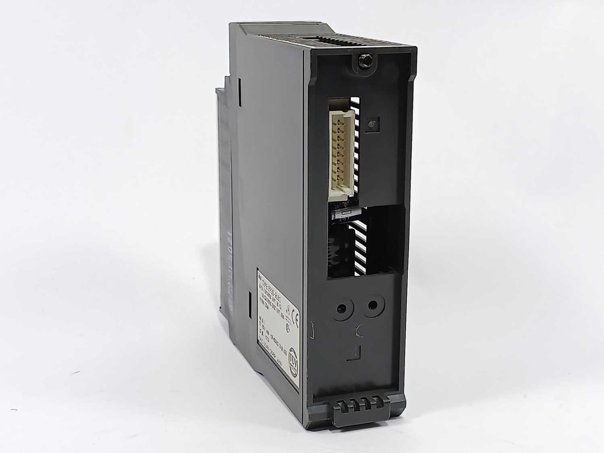 Idec PF3S-R161 240VAC 1A