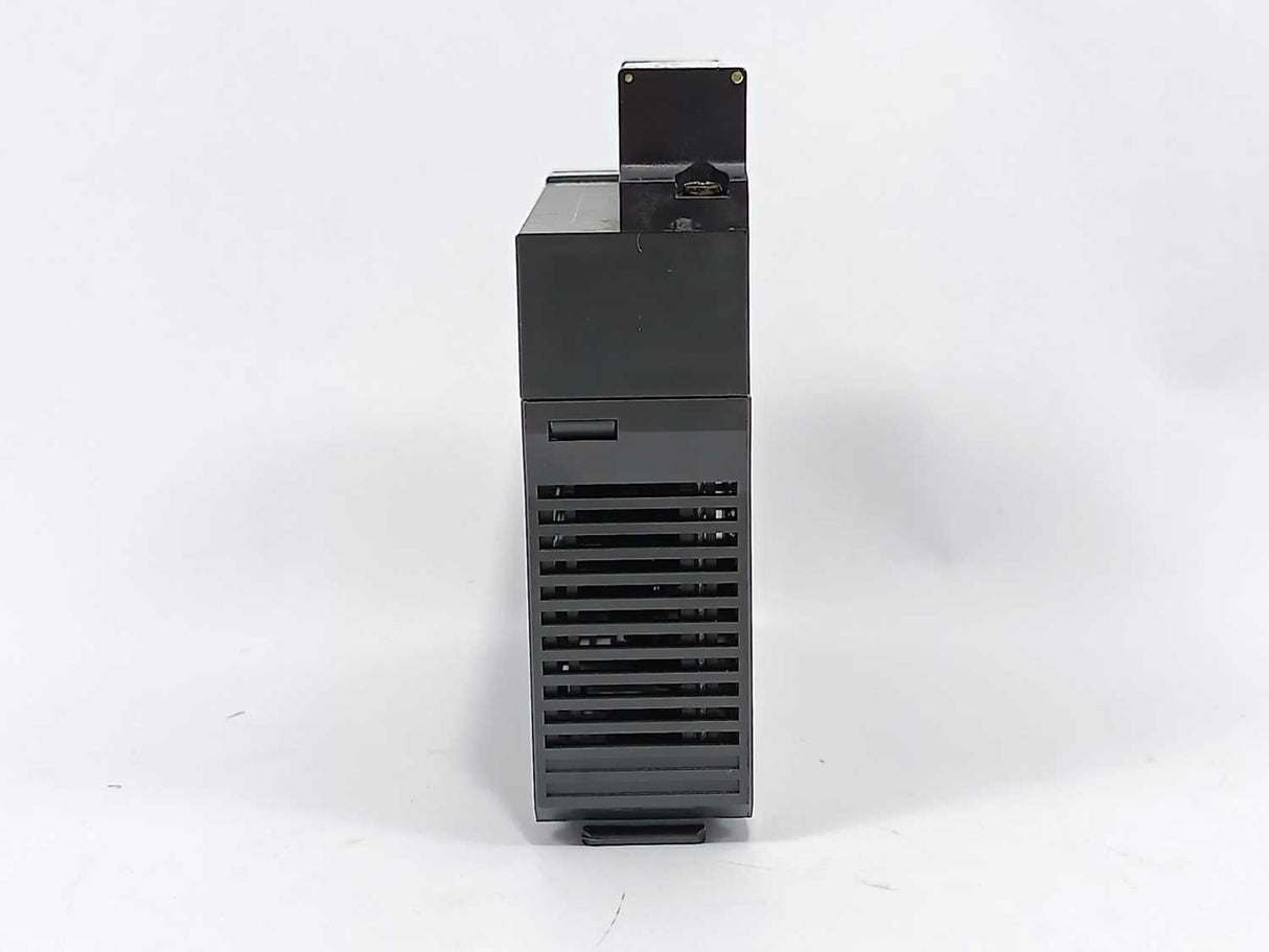 Idec PF3S-R161 240VAC 1A