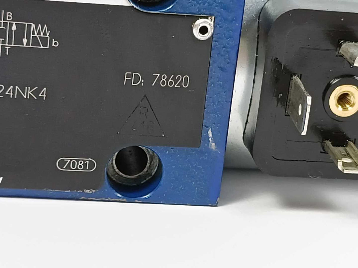 Bosch / Rexroth 4WE 6 E62/EG24NK4 R900921253 Valve