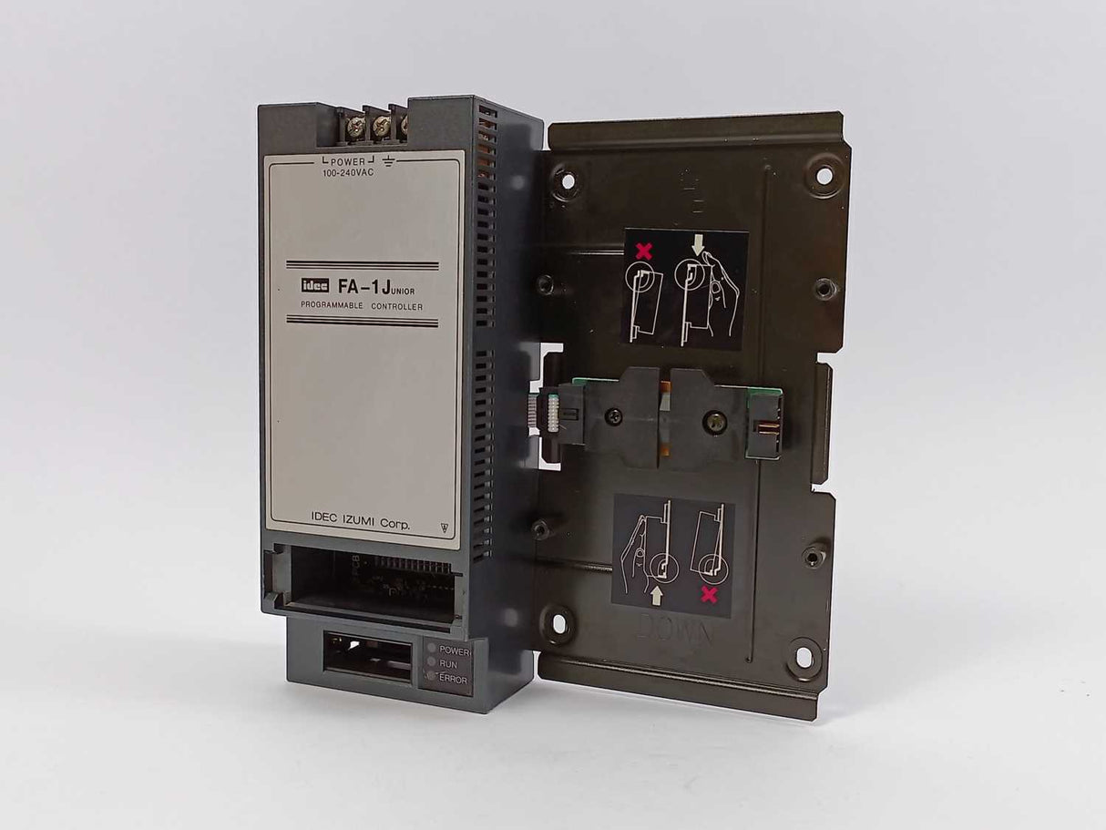 Idec PFJ-CR1EU FA-1J Programmable Controller