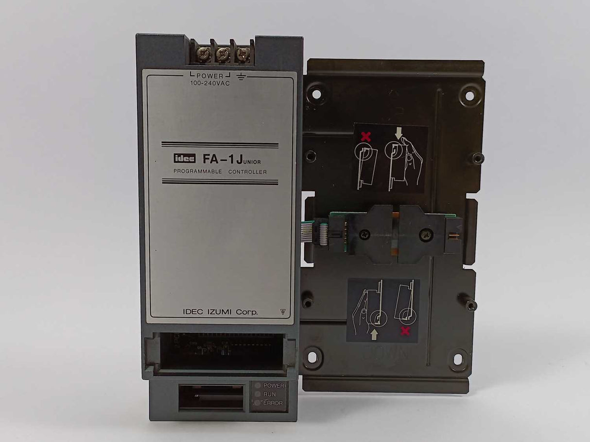 Idec PFJ-CR1EU FA-1J Programmable Controller