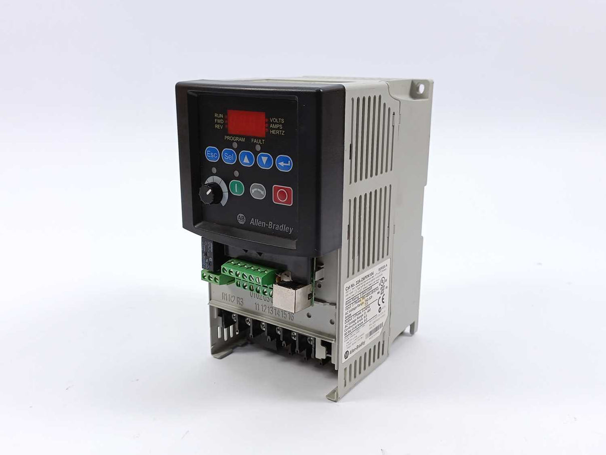 AB 33A-D6P0N104 Ser. A PowerFlex 40- 2.2 kW (3 HP) AC Drive