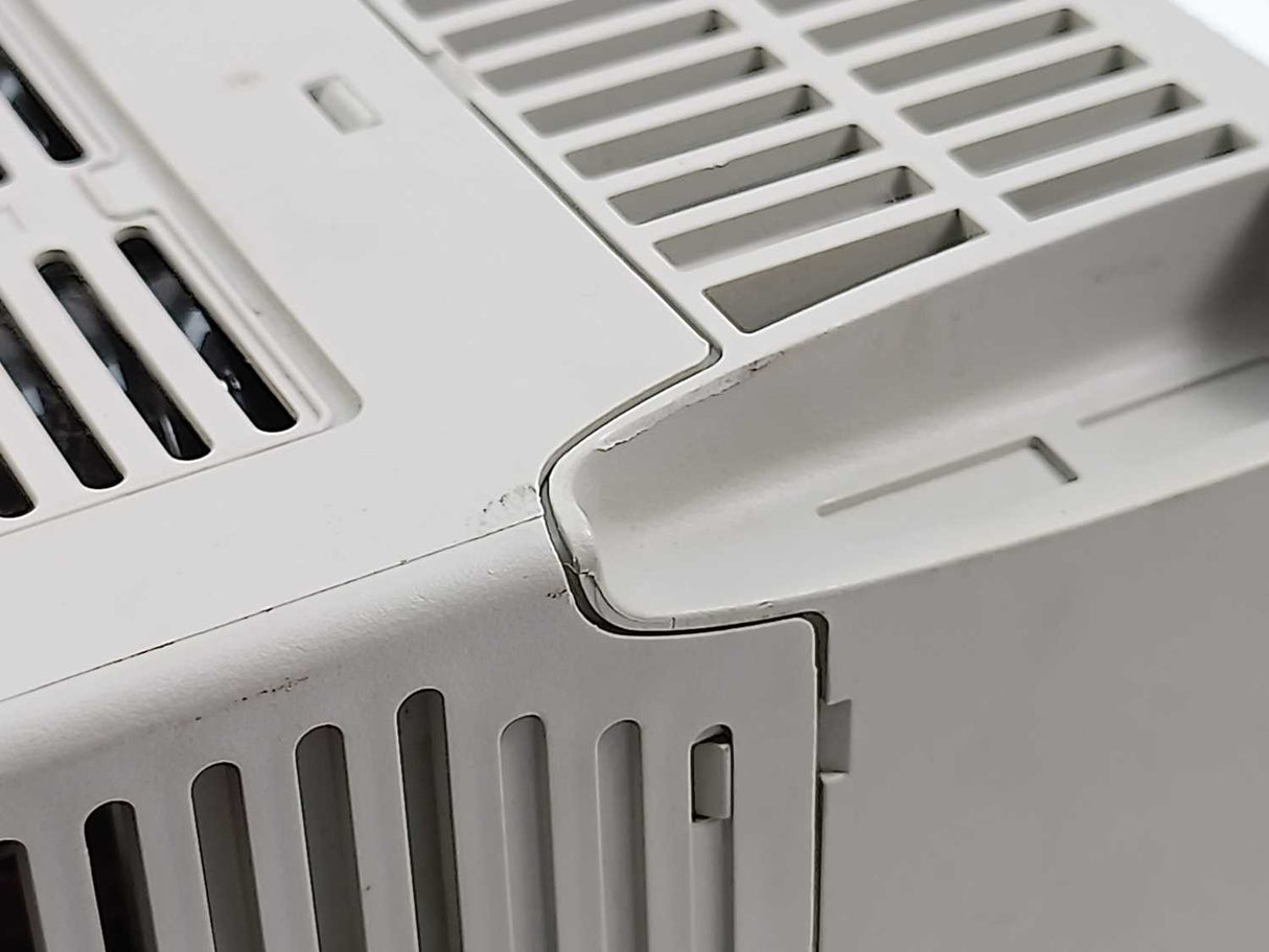 AB 33A-D6P0N104 Ser. A PowerFlex 40- 2.2 kW (3 HP) AC Drive