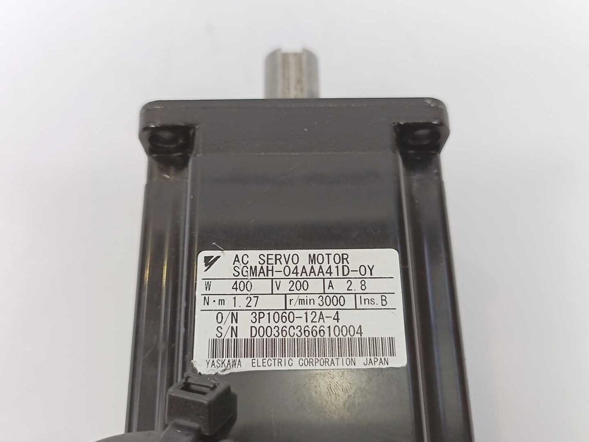 OMRON / YASKAWA SGMAH-04AAA41D-0Y AC SERVO MOTOR