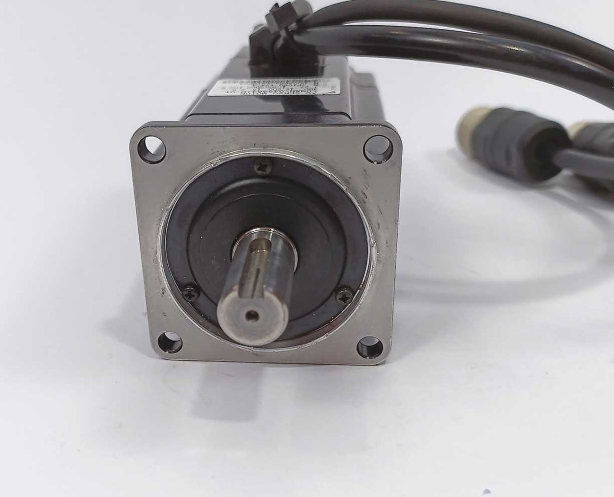 OMRON / YASKAWA SGMAH-04AAA41D-0Y AC SERVO MOTOR