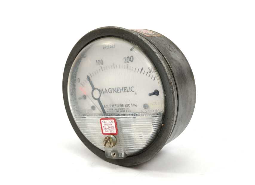 Dwyer 2000-300PA Magnehelic Pressure Gauge max. 100kPa