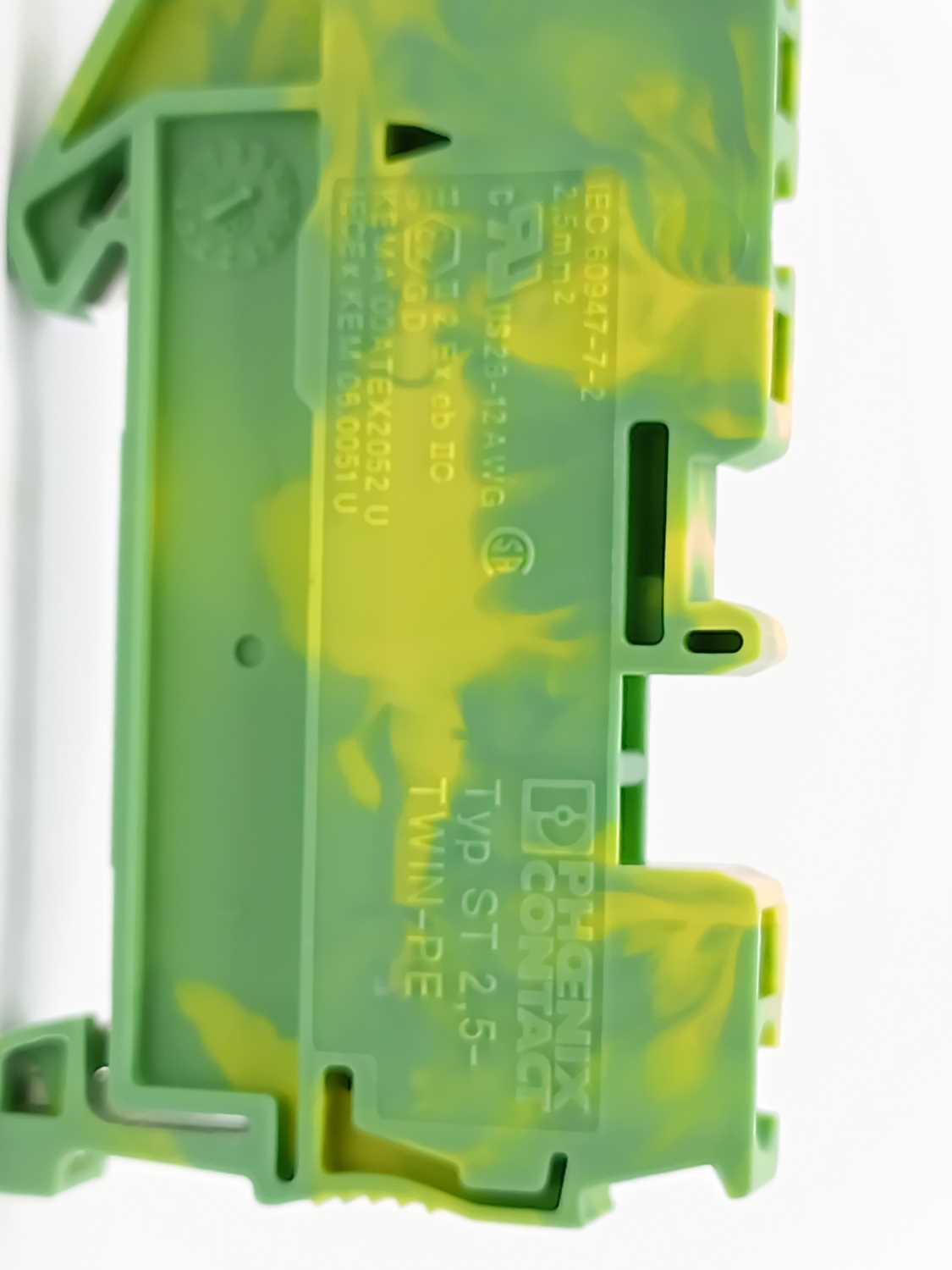 Phoenix Contact 3031267 ST 2,5-TWIN-PE Terminal Block. 50 pcs.