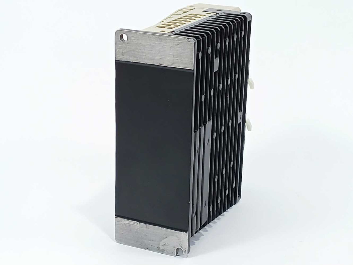 OMRON R88D-GT04H AC Servo Driver