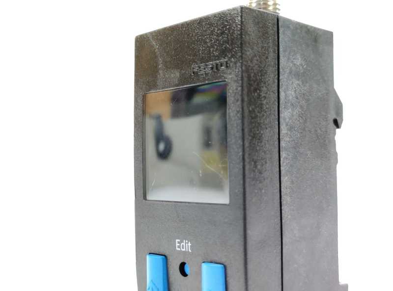 Festo SDE1-D10-G2-W18-L-P2-M8-G5 Pressure Sensors With Display 192766