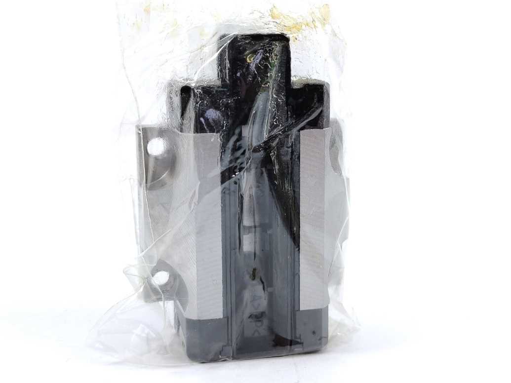 Bosch / Rexroth R165111420 Ball Runner Block Carbon Steel KWD-015-FNS-C1-N-1