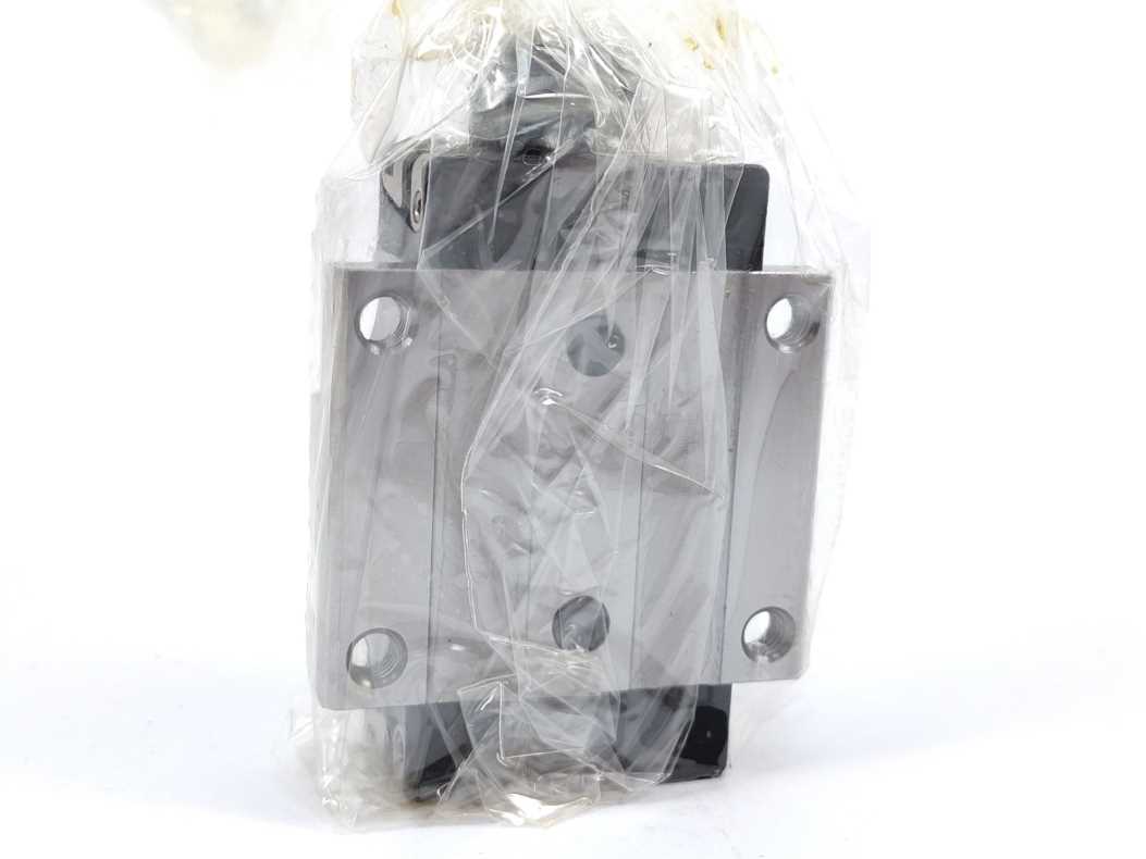 Bosch / Rexroth R165111420 Ball Runner Block Carbon Steel KWD-015-FNS-C1-N-1