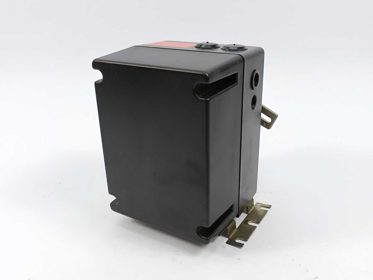 Danfoss 082B3411 AMD 423 24V,50-60c/s, 10VA, 40-50s/90/12Nm