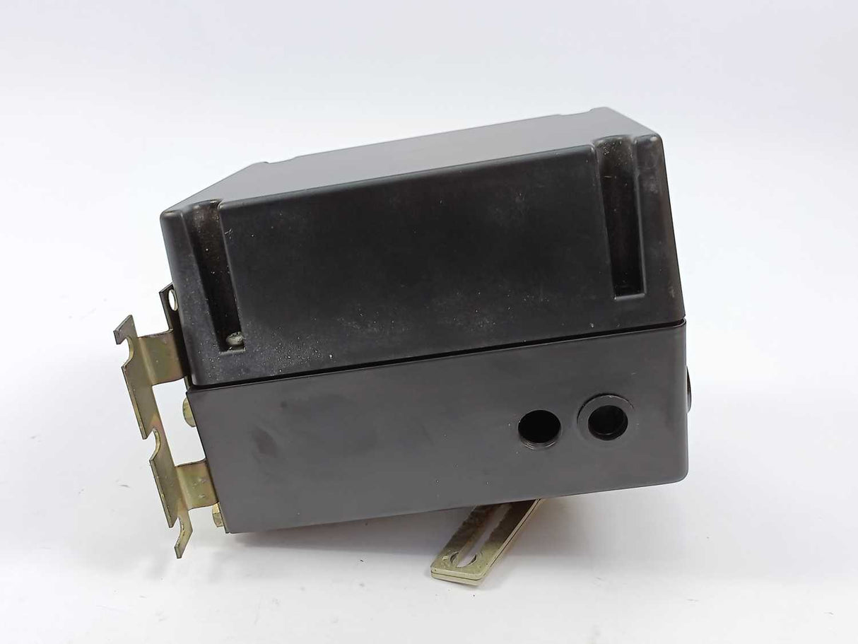 Danfoss 082B3411 AMD 423 24V,50-60c/s, 10VA, 40-50s/90/12Nm