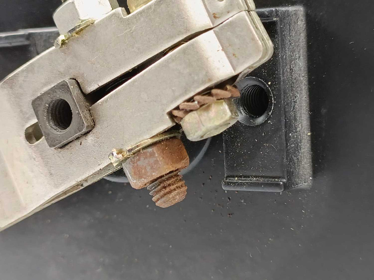 Danfoss 082B3411 AMD 423 24V,50-60c/s, 10VA, 40-50s/90/12Nm