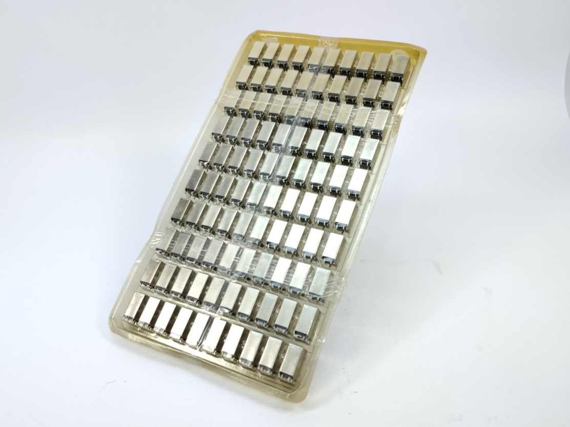 Kycon KMDGX-4S/4S-S4N Circular DIN Connectors 4P/4P R/A 100Pcs