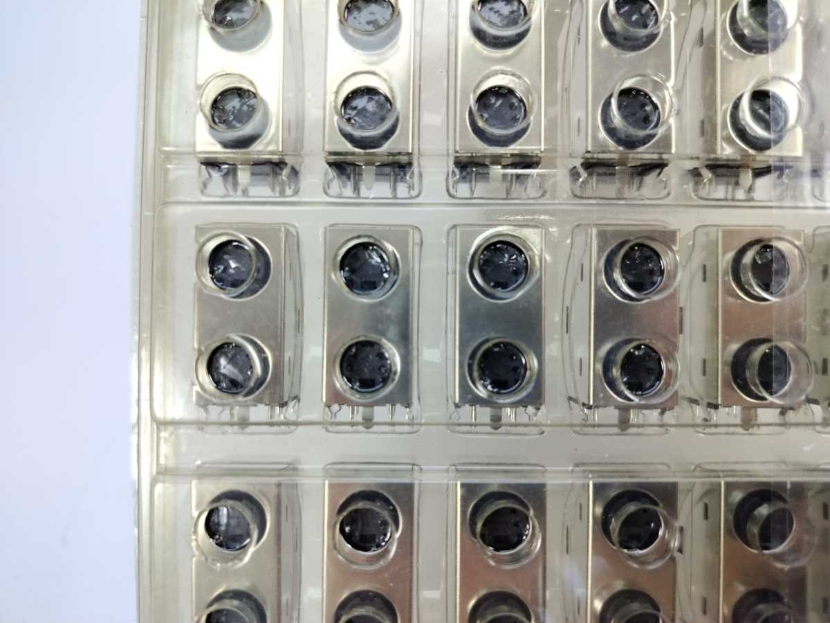 Kycon KMDGX-4S/4S-S4N Circular DIN Connectors 4P/4P R/A 100Pcs