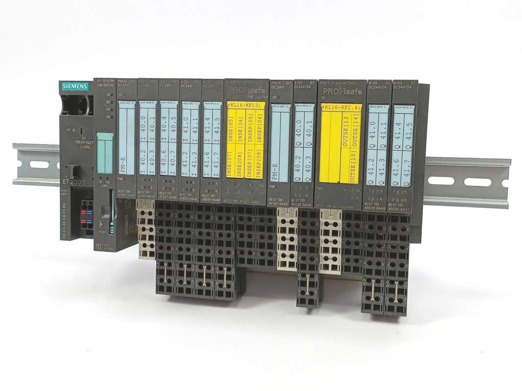 Siemens 6ES7151-3BA23-0AB0 SIMATIC S7 ET200S IM151-1 + 12 Modules