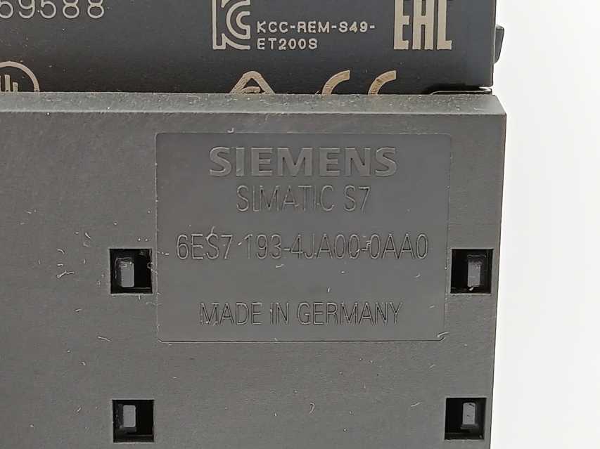 Siemens 6ES7151-3BA23-0AB0 SIMATIC S7 ET200S IM151-1 + 12 Modules