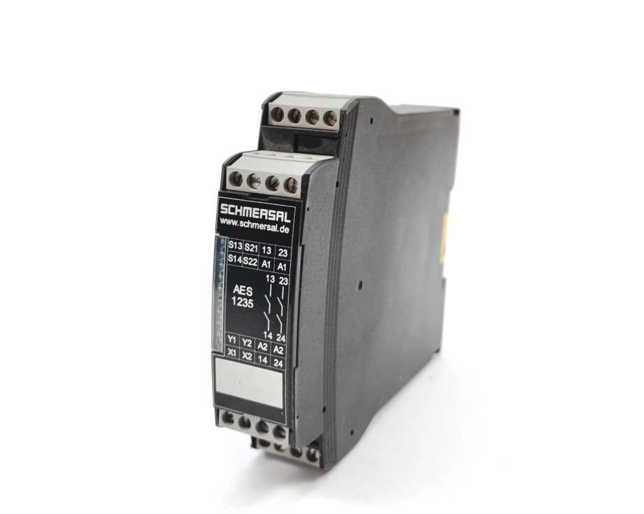 Schmersal AES 1235 Safety Monitoring Module