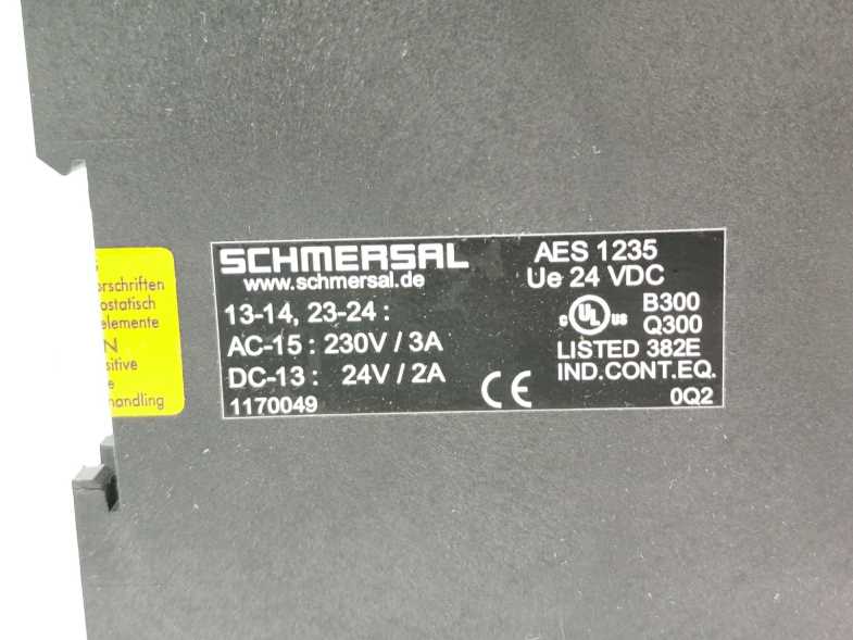 Schmersal AES 1235 Safety Monitoring Module