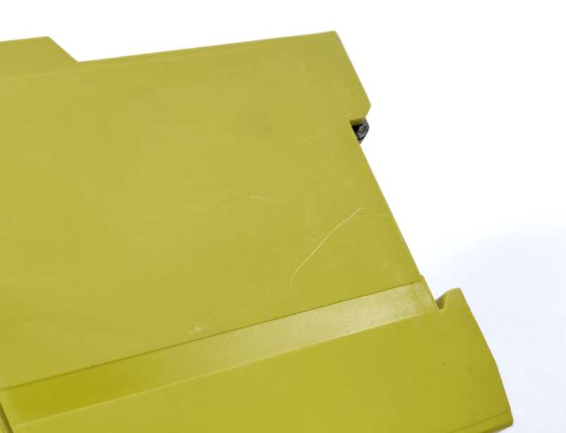 Pilz 774130 PNOZ e1p 24VDC 2n/o